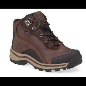 Timberland waterproof boys size 7 hiking boots